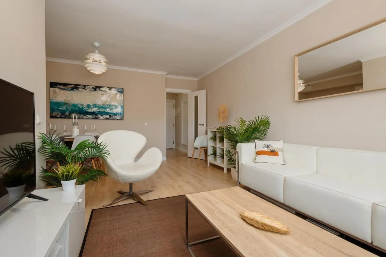 In The Historic Center Of Malaga, Very Close To The Beach And The Ave Train Station, With Private Parking Malaga